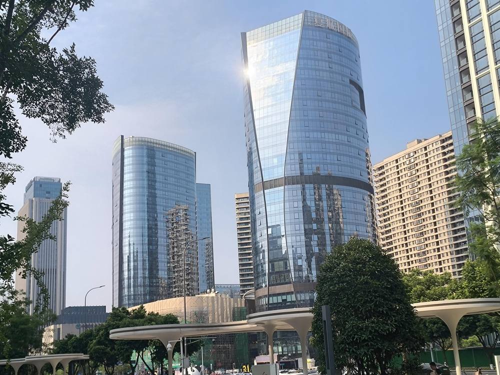成都复地复城国际广场外观图